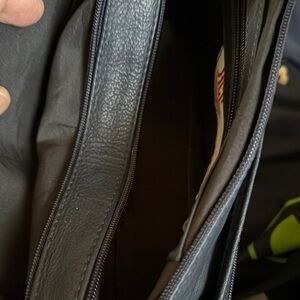 Textured Black Leather Messenger Bag with Sturdy Strap
